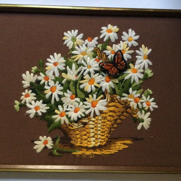 Vintage crewel embroidery picture basket of flowers and butterfly daisy framed - Picture 1 of 6
